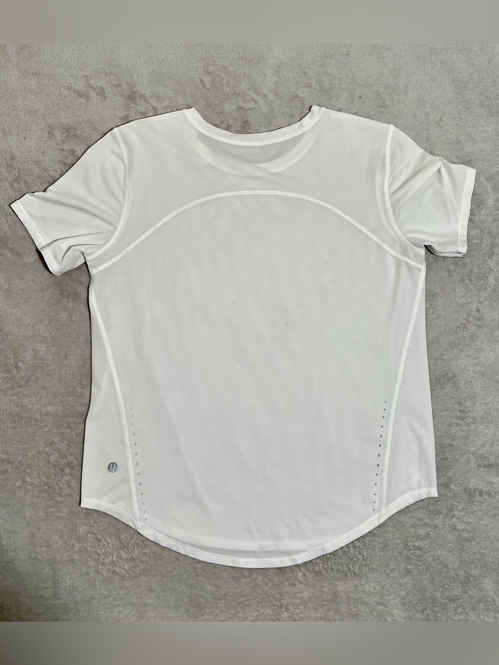 Lululemon High-Neck Running and Training short sleeve T-Shirt size S-M - Picture 2 of 6